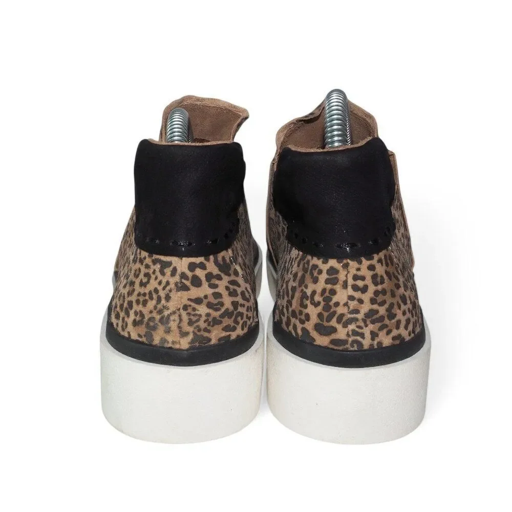 DV‎ Dolce Vita Vinni Microsuede Cheetah Chelsea Fashion Sneakers Women's 8.5